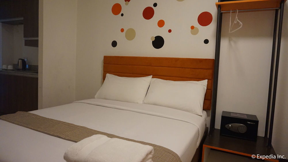 H Hotels - Metro North Uno Кесон-Сіті Екстер'єр фото
