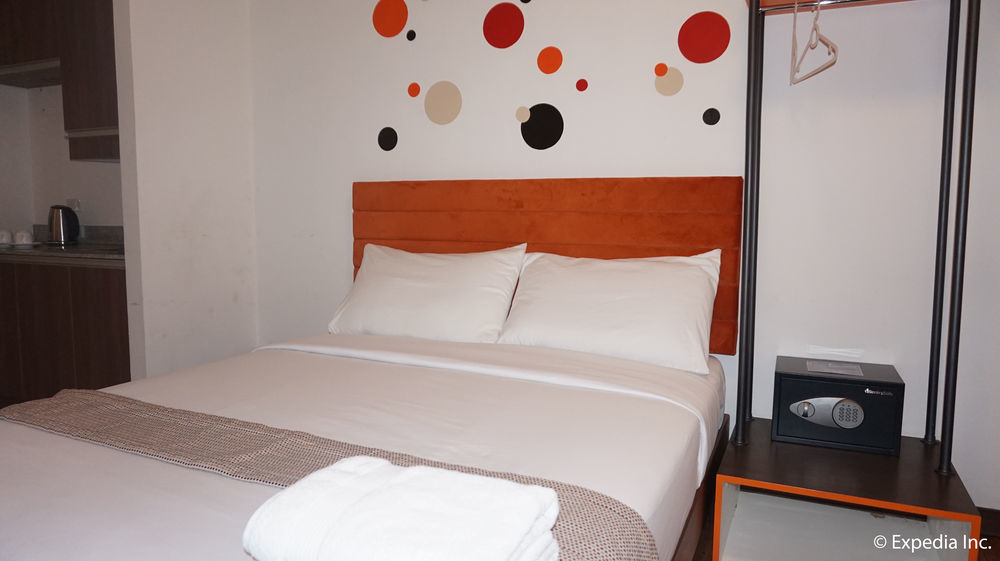 H Hotels - Metro North Uno Кесон-Сіті Екстер'єр фото