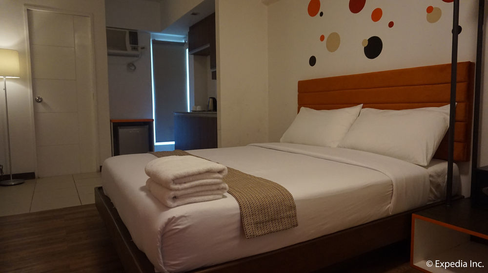 H Hotels - Metro North Uno Кесон-Сіті Екстер'єр фото