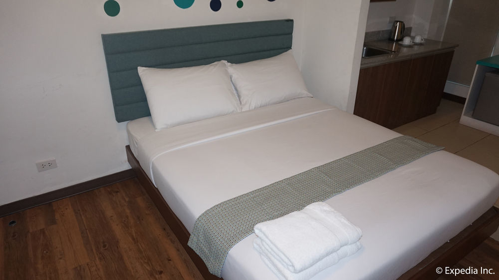 H Hotels - Metro North Uno Кесон-Сіті Екстер'єр фото