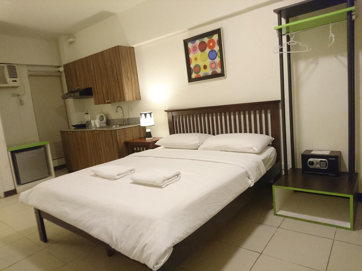 H Hotels - Metro North Uno Кесон-Сіті Екстер'єр фото